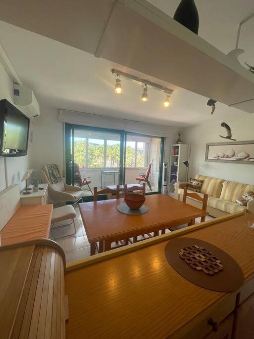 Apartamento Con Piscina En Льянсса Экстерьер фото